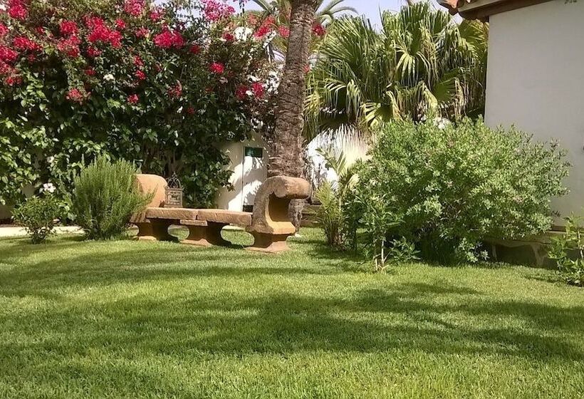 Birdcage Gay Men Resort and Lifestyle