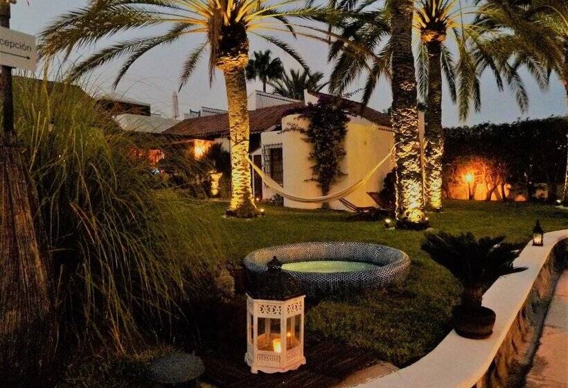 Birdcage Gay Men Resort and Lifestyle