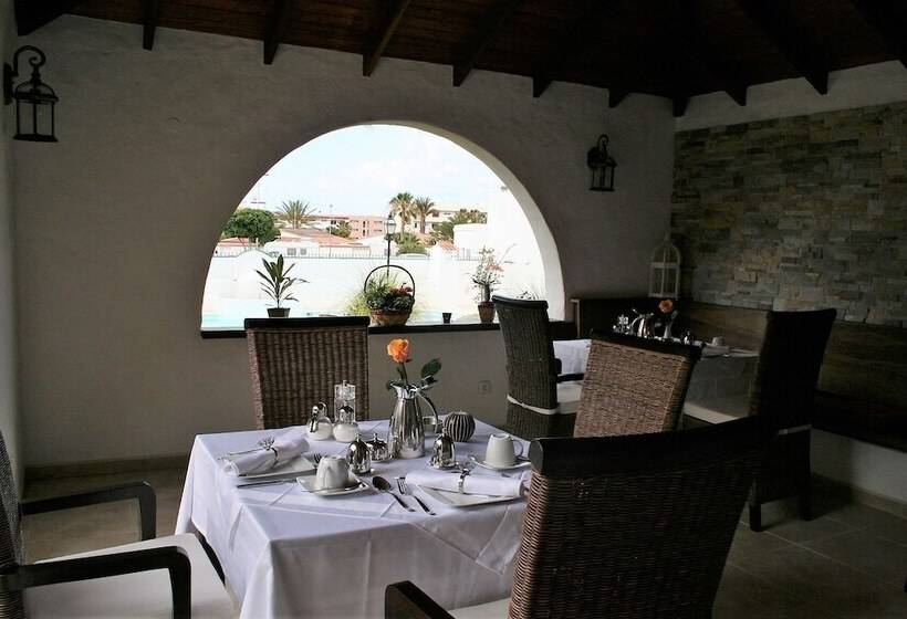 Birdcage Gay Men Resort and Lifestyle