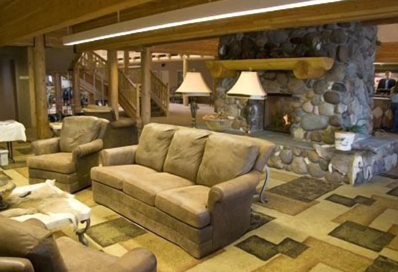 Casper C Mon Inn Hotel & Suites