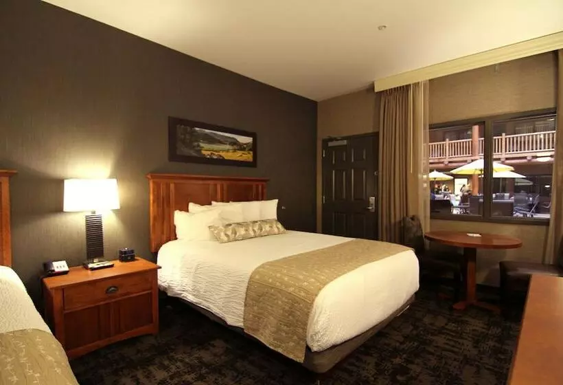 Casper C Mon Inn Hotel & Suites