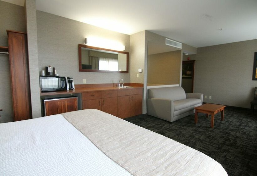 Casper C Mon Inn Hotel & Suites