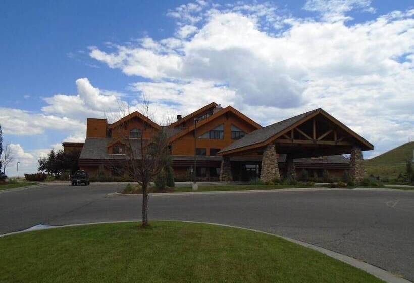 Casper C Mon Inn Hotel & Suites