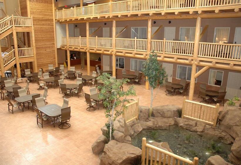 Casper C Mon Inn Hotel & Suites