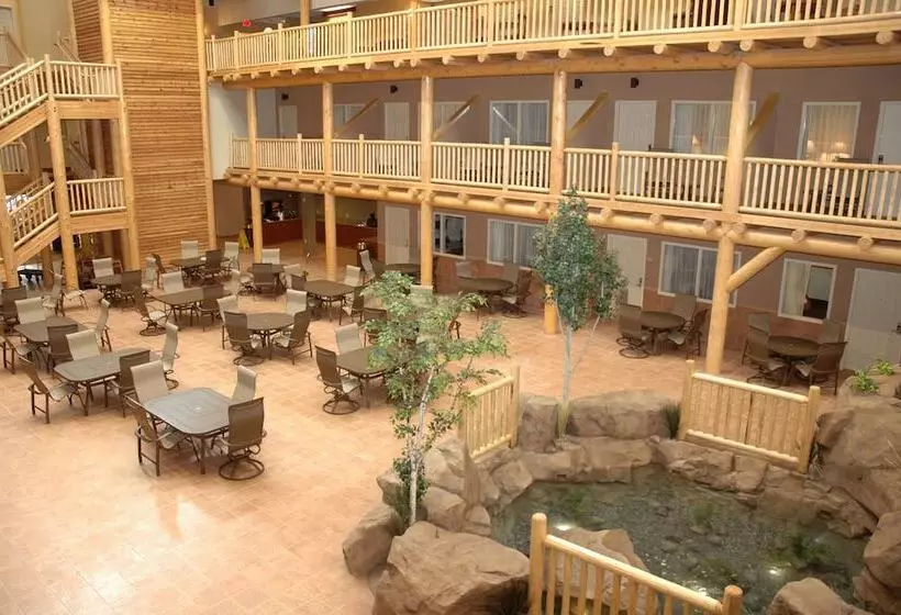 Casper C Mon Inn Hotel & Suites