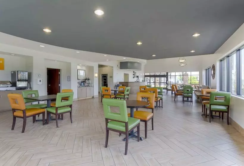 호텔 Comfort Suites Kodak Sevierville