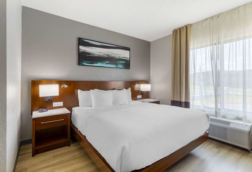 Отель Comfort Suites Kodak Sevierville