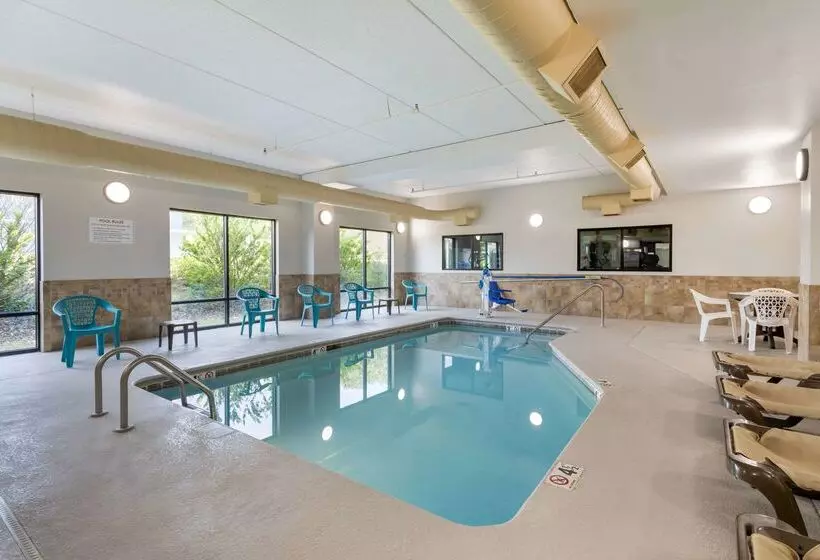 호텔 Comfort Suites Kodak Sevierville