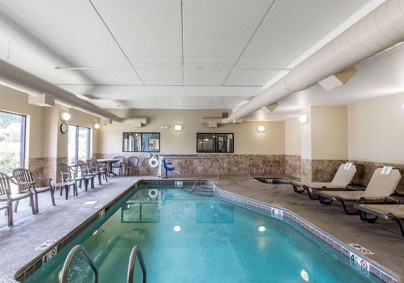 Отель Comfort Suites Kodak Sevierville