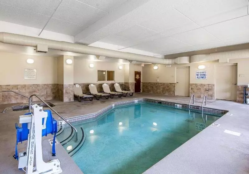 호텔 Comfort Suites Kodak Sevierville