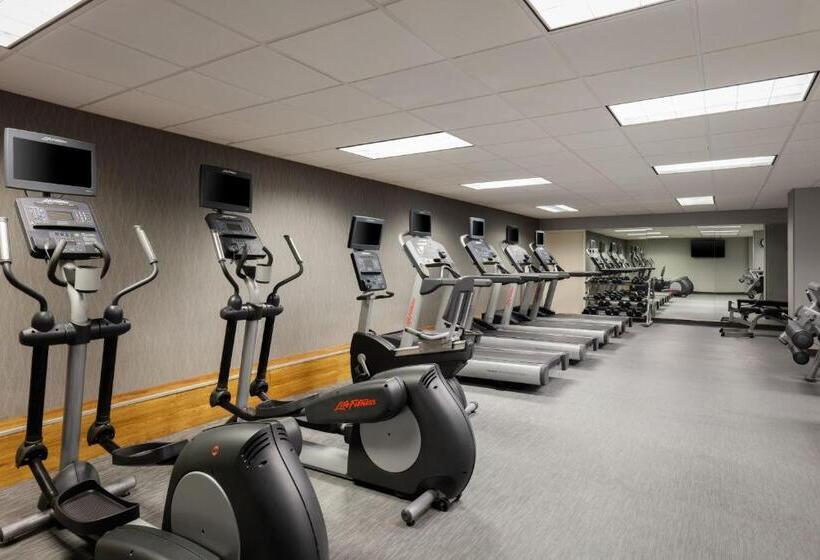 فندق Courtyard By Marriott Wichita At Old Town