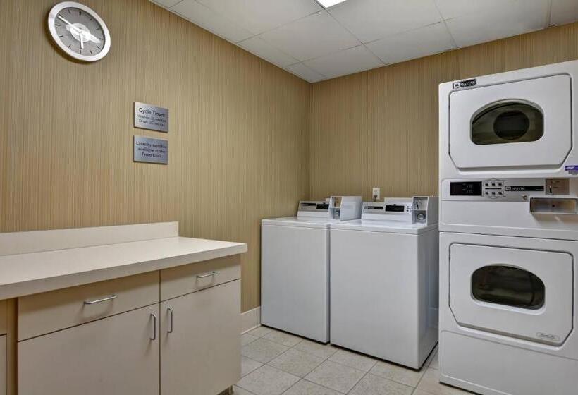 فندق Courtyard By Marriott Wichita At Old Town