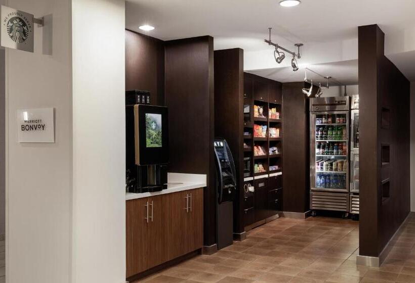 فندق Courtyard By Marriott Wichita At Old Town