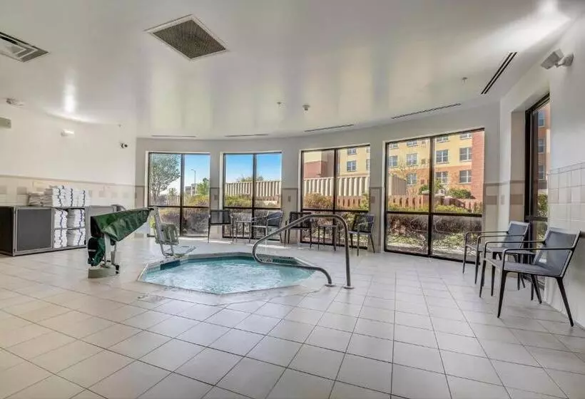 فندق Courtyard Cincinnati North At Union Centre