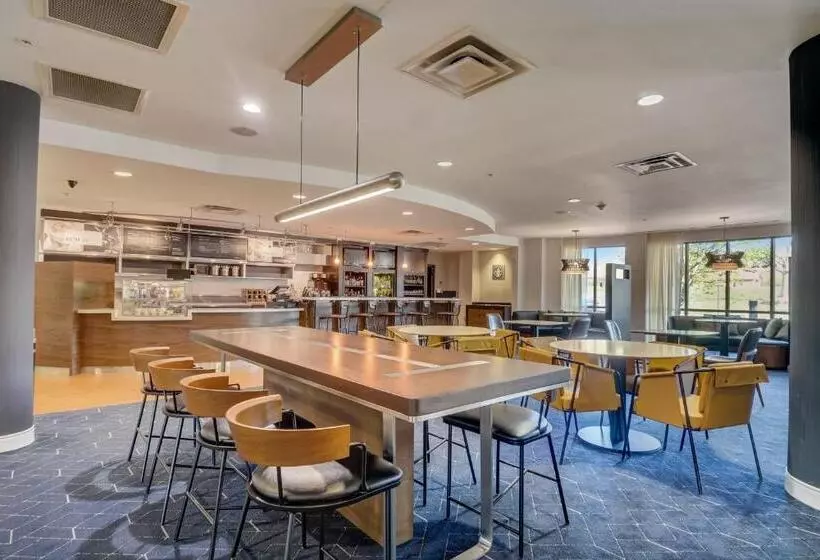 فندق Courtyard Cincinnati North At Union Centre