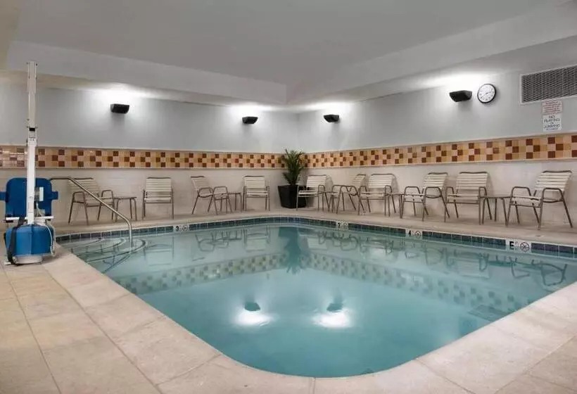 호텔 Courtyard Memphis Collierville