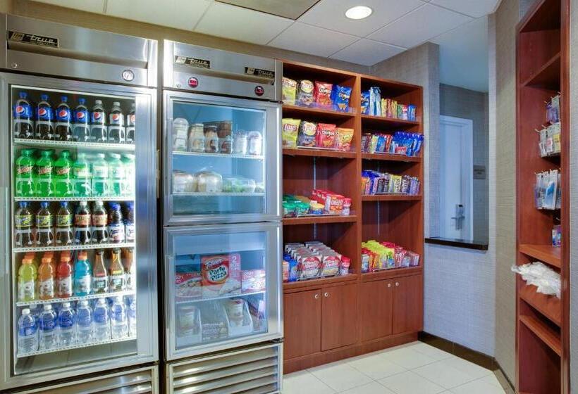 בית מלון כפרי Courtyard Republic Airport Long Island/farmingdale