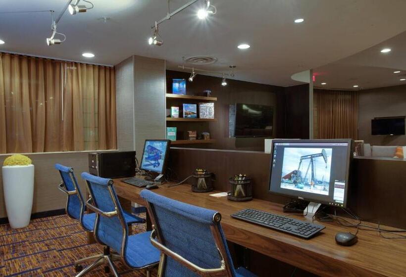 בית מלון כפרי Courtyard Republic Airport Long Island/farmingdale