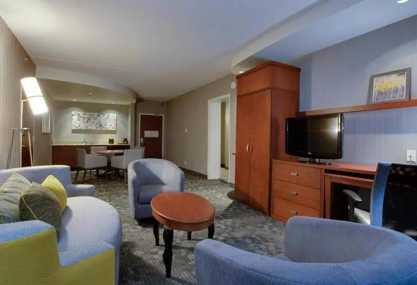 Otel Courtyard Republic Airport Long Island/farmingdale