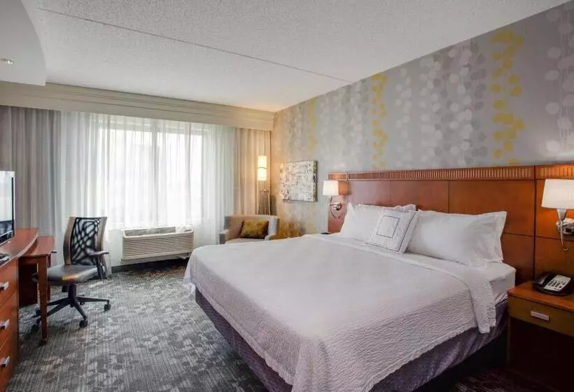 Otel Courtyard Republic Airport Long Island/farmingdale