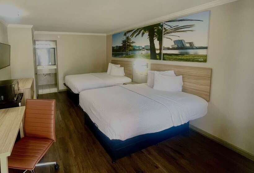 Отель Days Inn By Wyndham Slidell