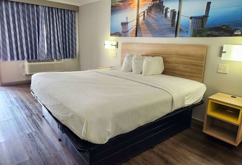 Отель Days Inn By Wyndham Slidell