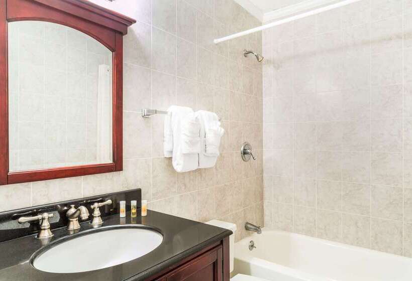 Отель Days Inn By Wyndham Slidell