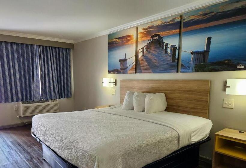 Отель Days Inn By Wyndham Slidell