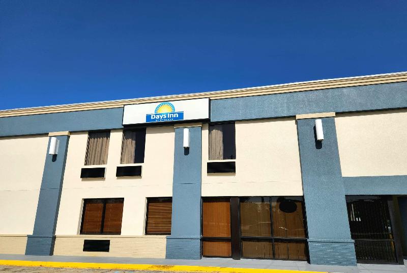 Отель Days Inn By Wyndham Slidell