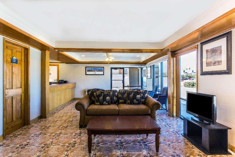 Отель Days Inn By Wyndham Slidell