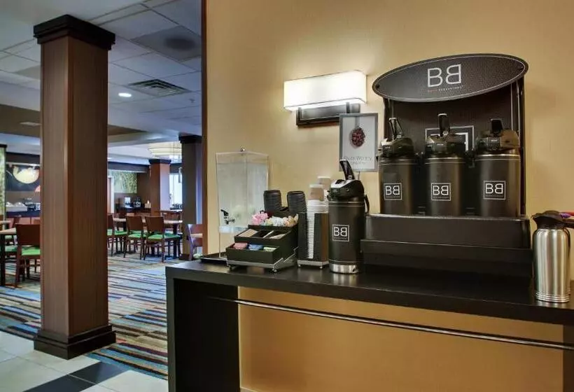 ホテル Fairfield Inn & Suites By Marriott Ottawa Starved Rock Area