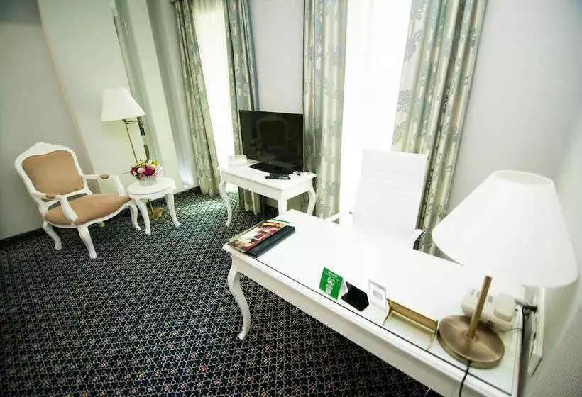 Kazzhol Hotel Astana