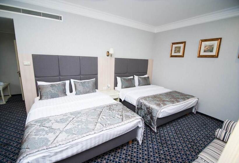 Kazzhol Hotel Astana