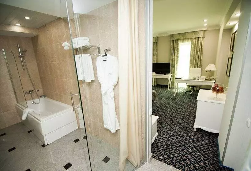 Kazzhol Hotel Astana