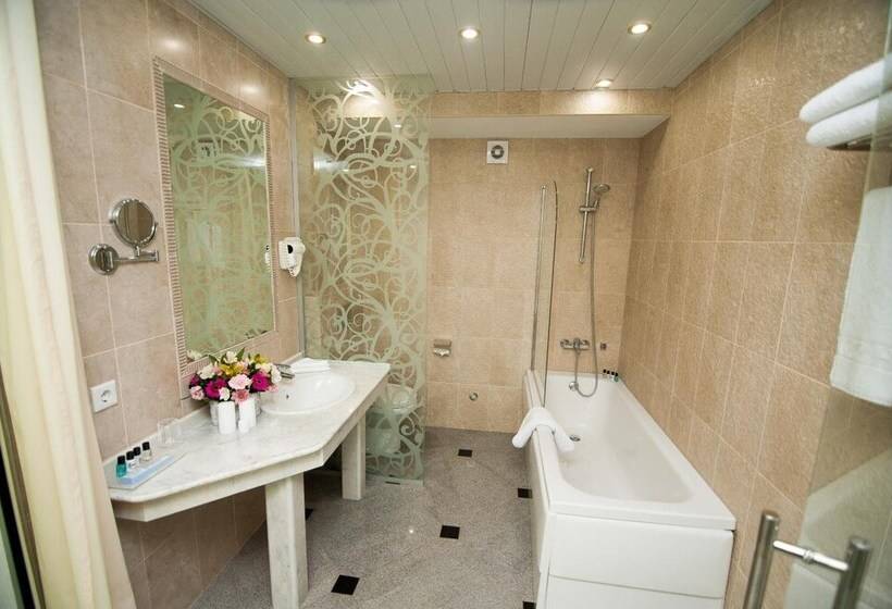 Kazzhol Hotel Astana