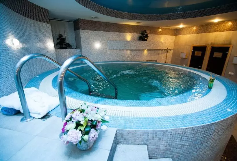 Kazzhol Hotel Astana