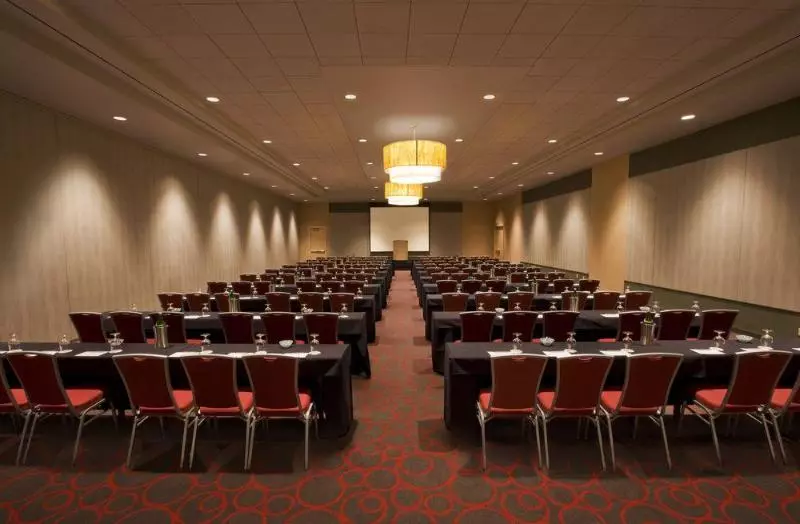 Отель Motorcity Casino