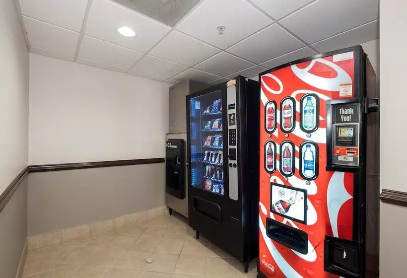 Hotel Red Roof Inn & Suites Biloxi Ocean Springs