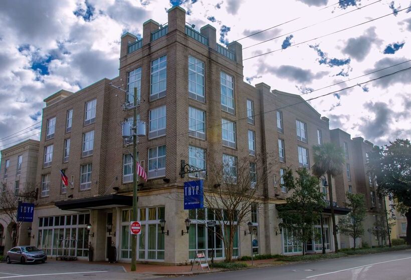 Hotelli Tryp By Wyndham Savannah