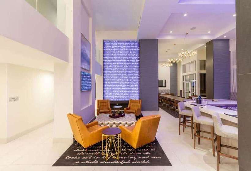 Hotelli Tryp By Wyndham Savannah