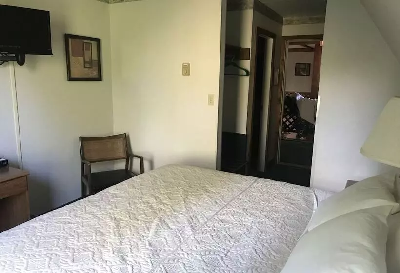 Lake Ontario Motel & Inn