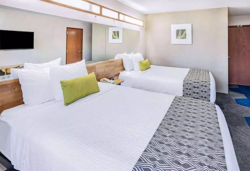 Microtel Inn & Suites By Wyndham Johnstown