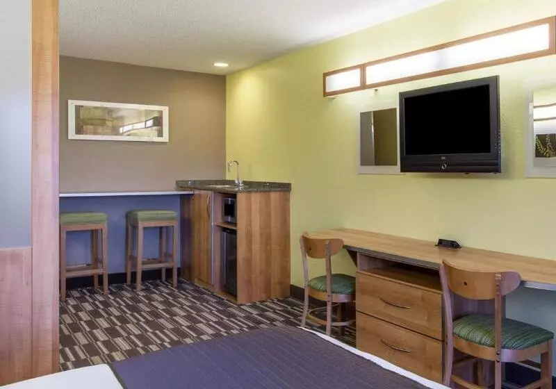 Microtel Inn & Suites By Wyndham Johnstown
