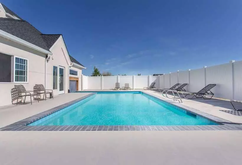 Microtel Inn & Suites By Wyndham Klamath Falls