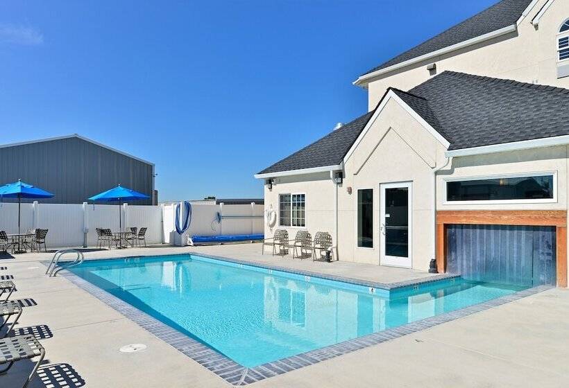 Microtel Inn & Suites By Wyndham Klamath Falls