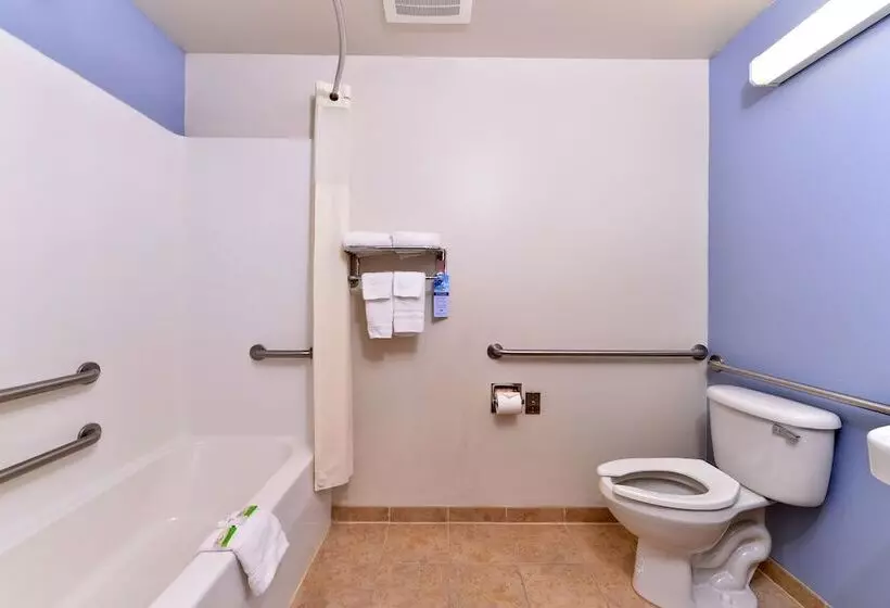 Microtel Inn & Suites By Wyndham Klamath Falls