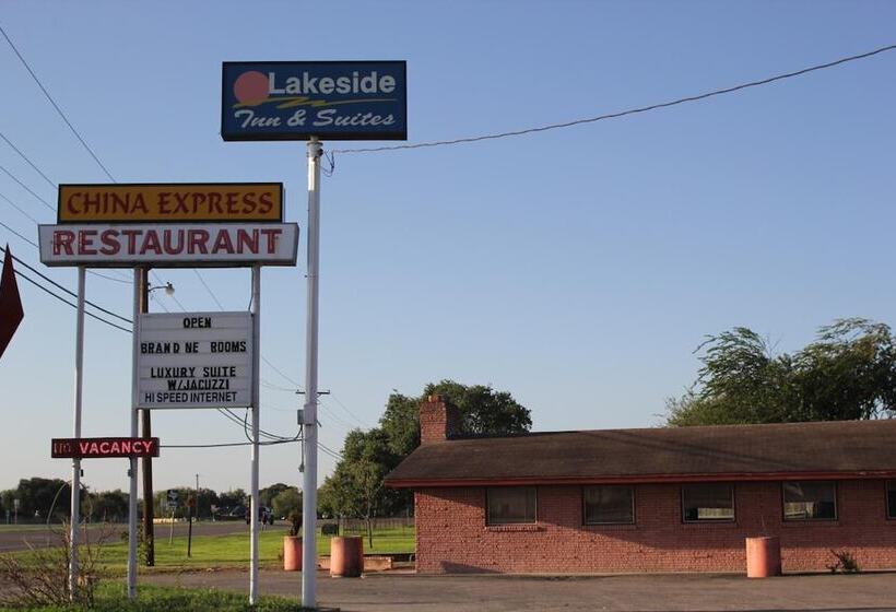 فندق على الطريق Lakeside Inn & Suites