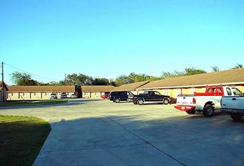 モーテル Lakeside Inn & Suites