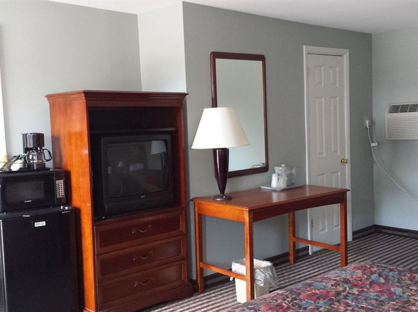 Мотель Travel Inn Lebanon