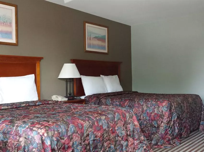 모텔 Travel Inn Lebanon